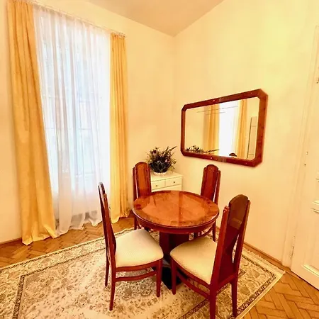 アパート Luxurioese In Wienerwald Residenz *